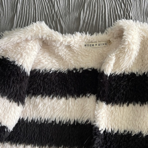 Alice and Olivia sweater - Picture 2 of 4